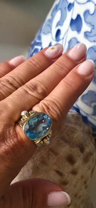 Maravillosa anillo burilado a mano