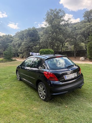 Peugeot 207 GT 1.6 HDi 110 — 3 puertas | Negro | 2