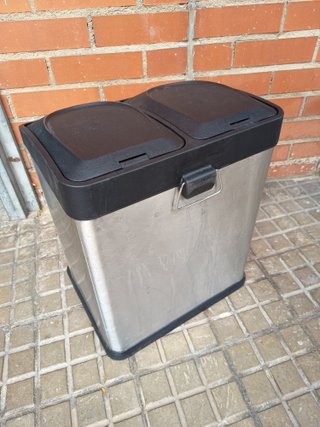 Cubo basura 2 compartimentos metal
