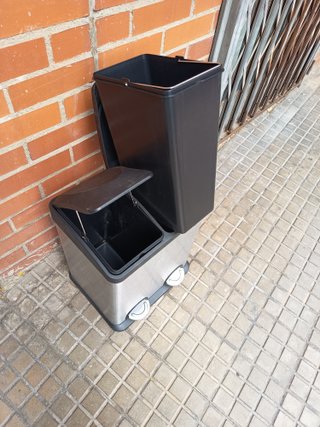 Cubo basura 2 compartimentos metal
