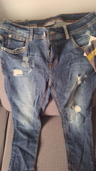 Pantalón vaquero skinny desgastado