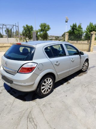 Opel Astra 2006