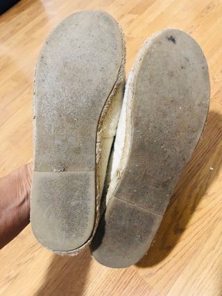 Alpargatas mujer beige y plata