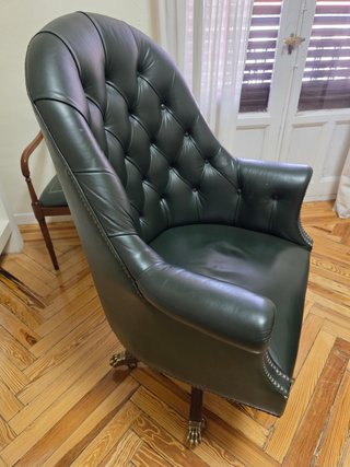 Sillón Chesterfield Cuero Verde Despacho