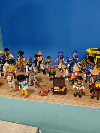 Set Playmobil West con Figure e Cavalli