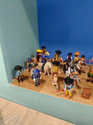 Set Playmobil West con Figure e Cavalli