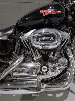 Harley-Davidson 1200T Negra