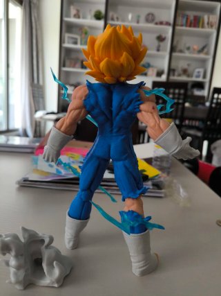 Figura Majin Vegeta Dragon Ball 32cm