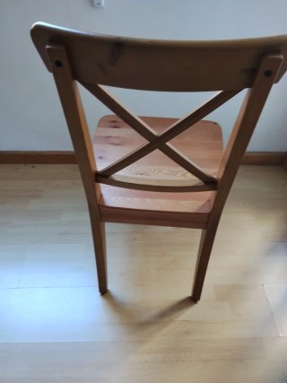 4 Sillas Ikea Madera Marrón y almohada incluida