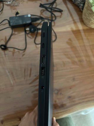 Portátil Lenovo T14s Gen 4