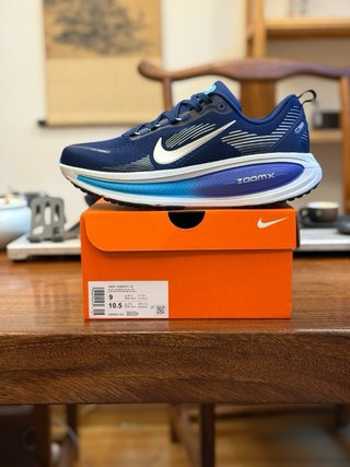 Nike Vomero 18 Azul Talla 42.5
