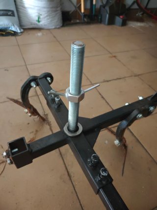 Arado para motoazada.