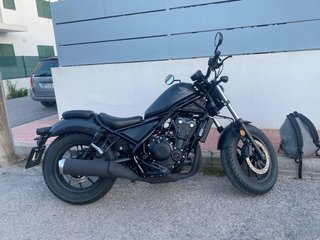 Honda Rebel 500 2023 Negra