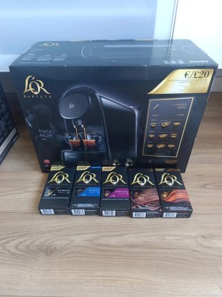 Cafetera LOR+50 cápsulas a estrenar y garantía