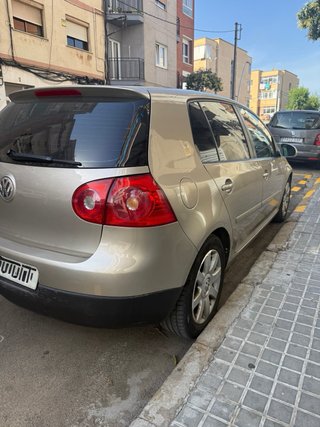 Volkswagen Golf 2005