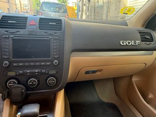 Volkswagen Golf 2005