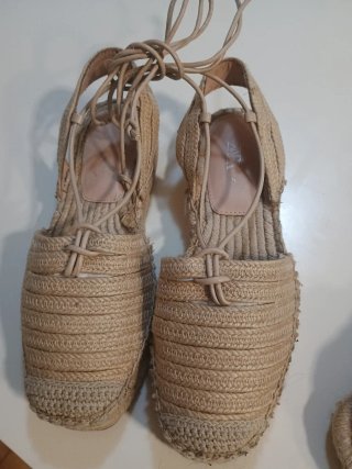 Zara Esparteñas Beige Atadas son 36 dan para 37