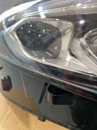 Farol Mercedes W177