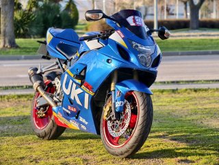 Suzuki GSXR 600 K5 Azul/Rojo.