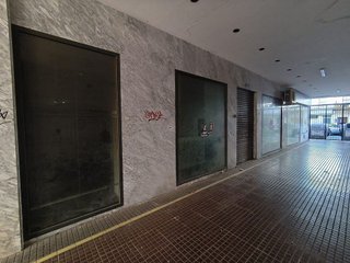 Local comercial en venta en Cruz Roja en Sevilla