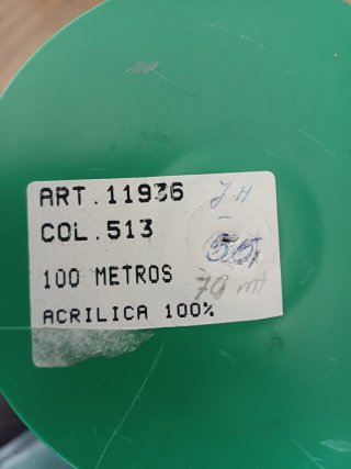 Lote Cuerda Acrílica 100% 450 mt =90€