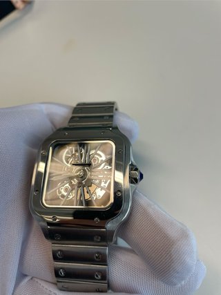 Reloj plateado Cartięr esqueleto