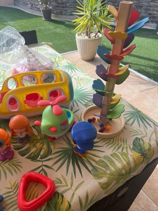Lote juguetes bebés 6 meses - 3 años