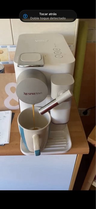 Cafetera Nespresso Lattissima One