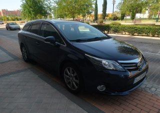 Toyota Avensis 2013