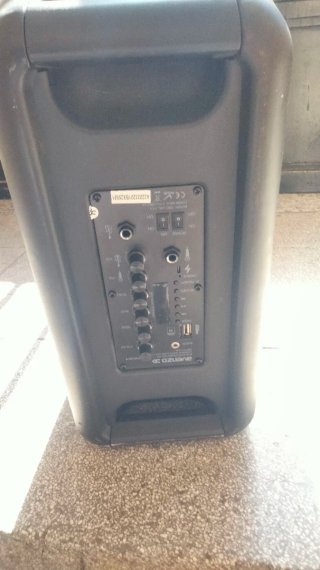 Altavoz negro