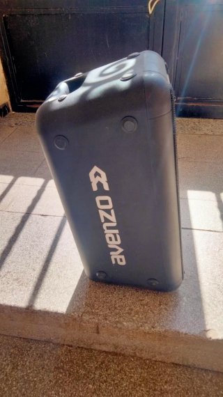 Altavoz negro