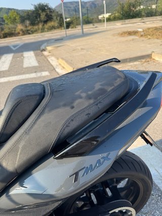 Yamaha Tmax 560 Maxi Scooter