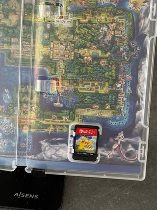 Nintendo Switch: Pokémon Let's Go Pikachu!