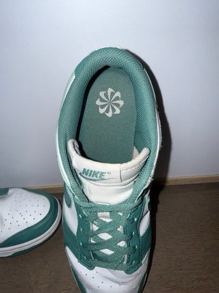 Nike Dunk Low Verde y Blanco