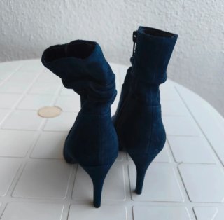 Botines terciopelo tacón fino azul
