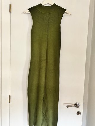 Vestido largo verde de punto sin mangas