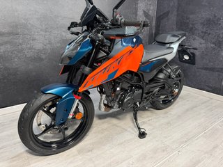 KTM Duke 125 ABS Azul/Naranja
