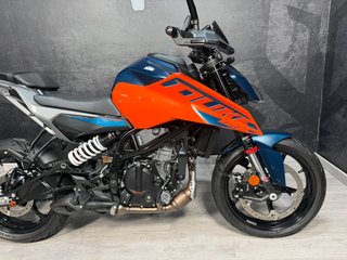 KTM Duke 125 ABS Azul/Naranja
