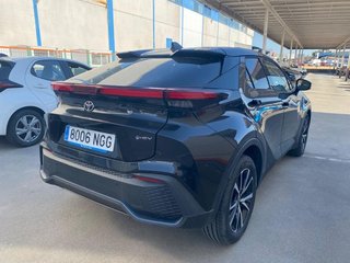 Toyota C-HR 1.8 Advance Hybrid 140