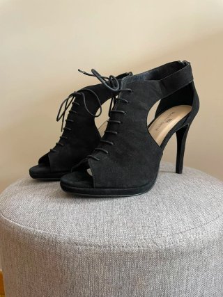 Sandalias tacón Gloria Ortiz negras