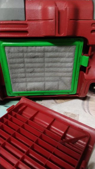 Aspiradora Electrolux Clario Roja 1400W