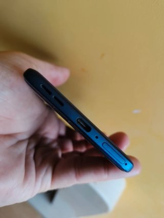Motorola Edge 60 blu con danno