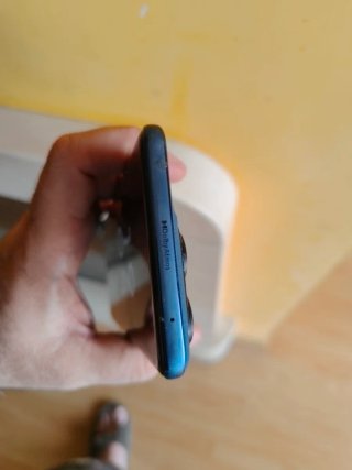 Motorola Edge 60 blu con danno