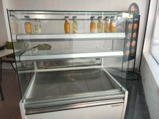 Expositor de tartas Infrico