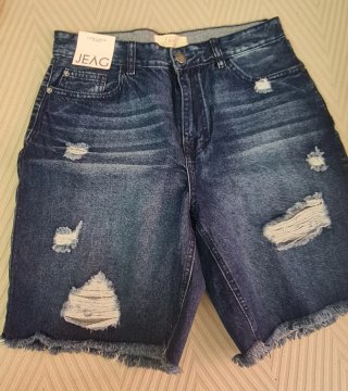 Por cierre de tienda.   Pantalón corto