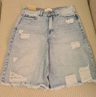 Por cierre de tienda.   Pantalón corto