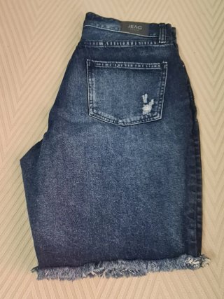 Por cierre de tienda.   Pantalón corto