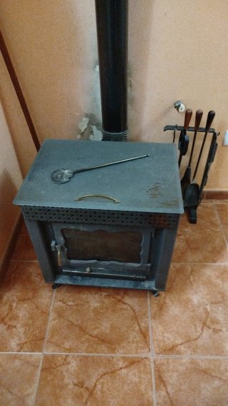 Chimenea Hierro con Tubo Negro Galvanizado