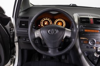 Toyota Auris 2009