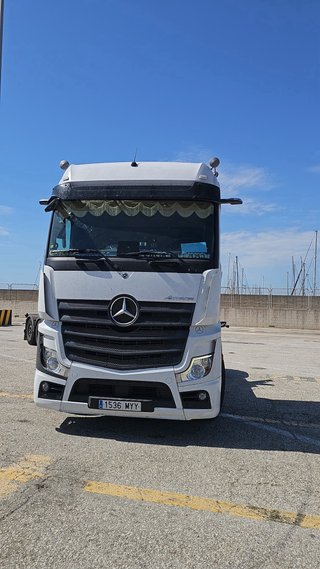 Mercedes-Benz Actros 2021